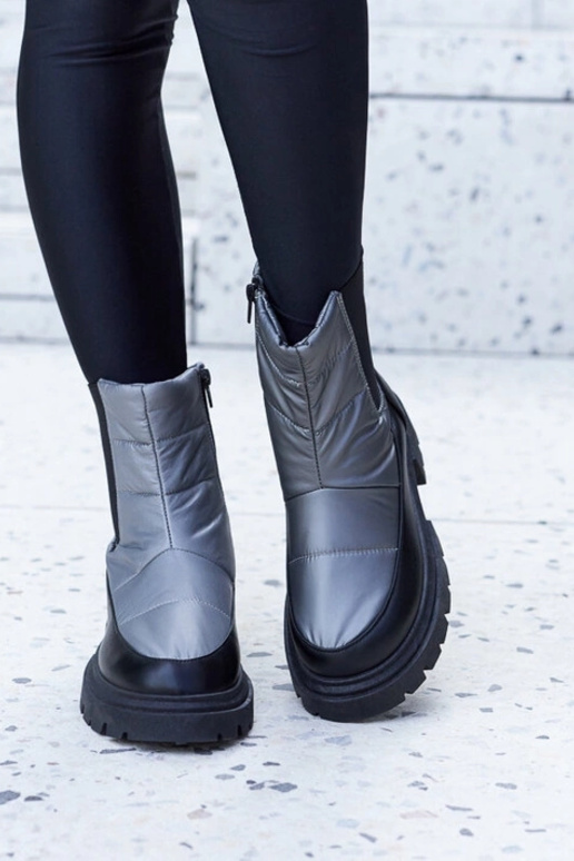 Bottes de neige isolées grises Galvani