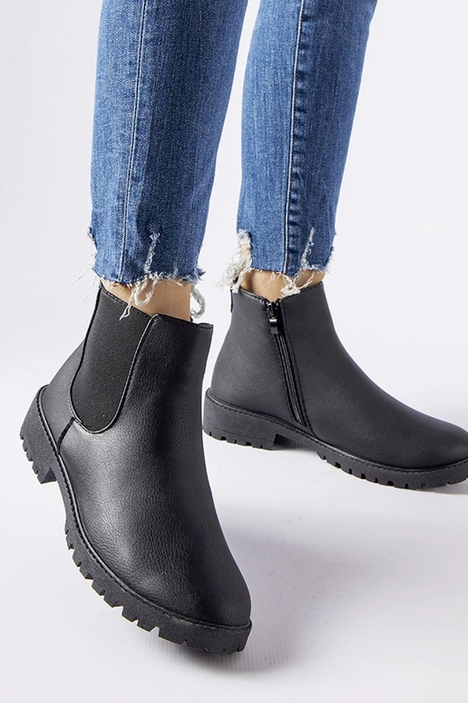 Schwarze klassische Freizeitschuhe...