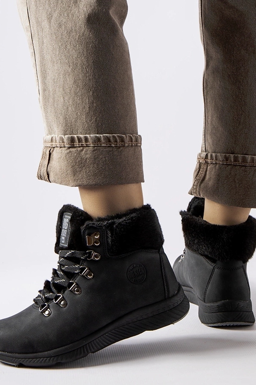 Schwarze isolierte Big Star-Stiefel...