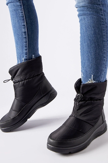 Bottes de neige isolées... 2