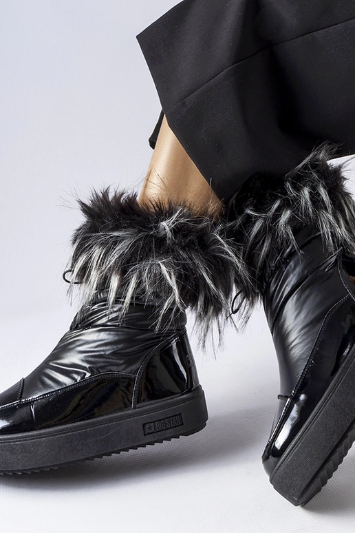 Bottes de neige isolées noires MM274379