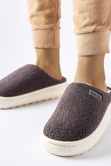 Chaussons d'hiver isolés... 2