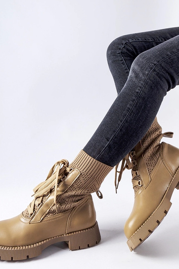 Bottes à enfiler ajourées... 2