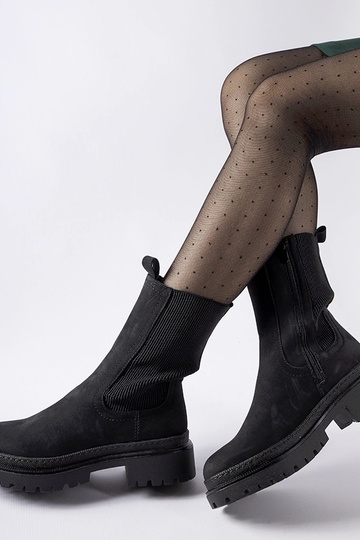 Schwarze isolierte hohe...