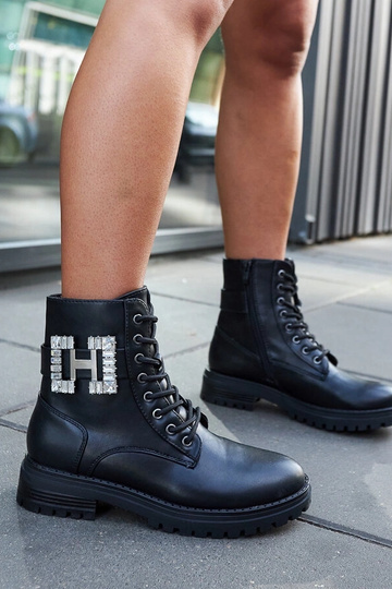 Sac noir avec zircons...