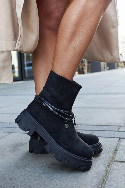 Bottines noires avec bracelet...