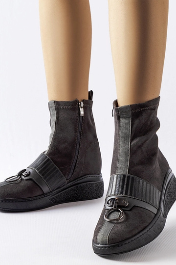 Graue Sockenstiefel auf Plateau, „Colonnata"