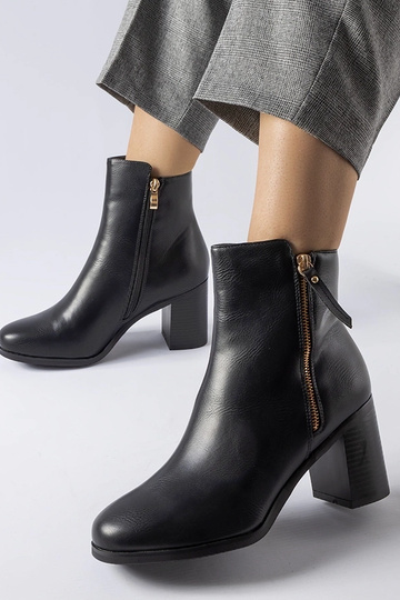 Sorte isolerede klassiske...