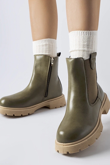 Bottines vertes à semelles...