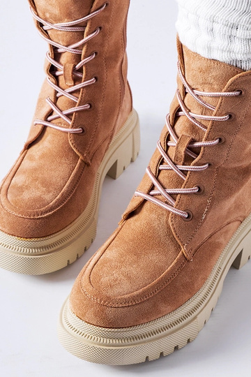 Chaussures de randonnée... 2