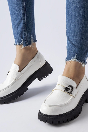 Mocassins à boucle...