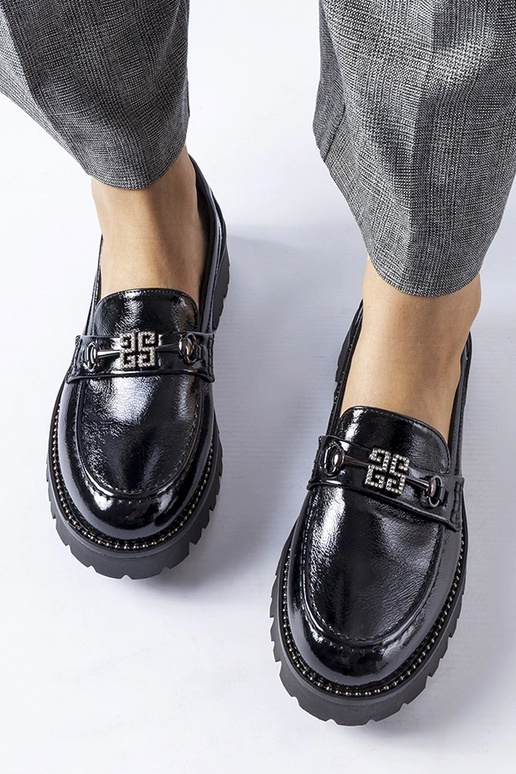 Mocassins noirs vernis avec strass... Mocassins noirs vernis avec strass...