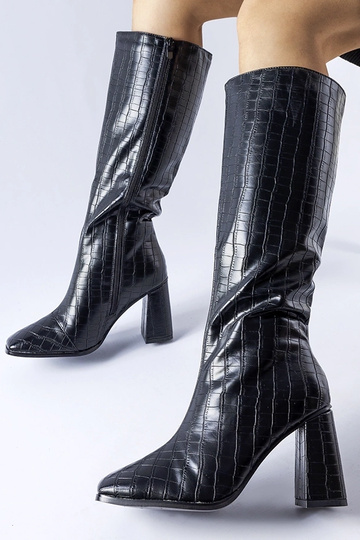 Bottes noires rembourrées à talon Ferruccio