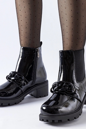 Bottes isolées en cuir...