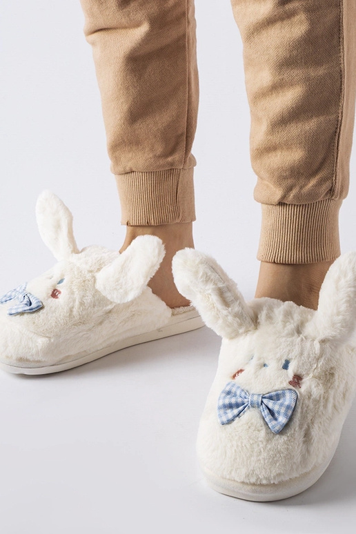 Chaussons blancs avec oreilles et...