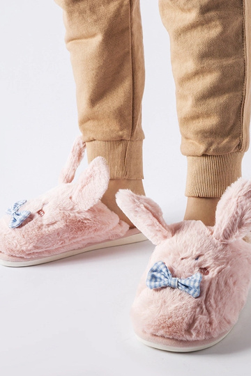 Chaussons roses avec... 2