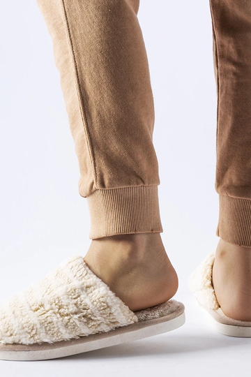 Beige og hvide varme Agira...