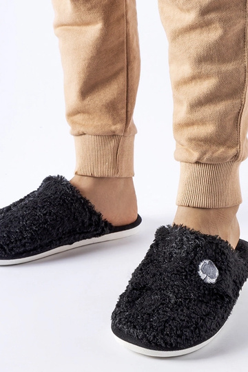 Chaussons chauds noirs avec...