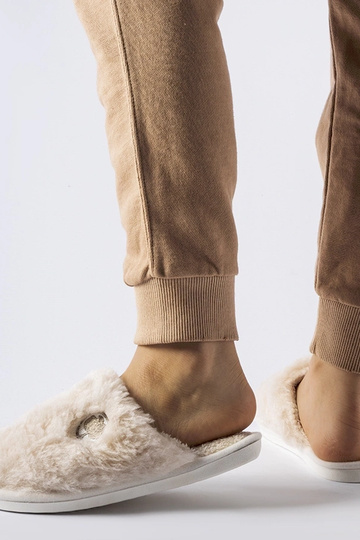 Chaussons chauds beiges...