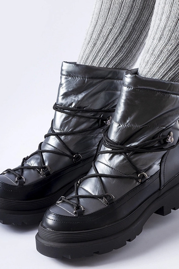 Eagleville – Schneestiefel mit Stulpen in Schwarz und Grau 2