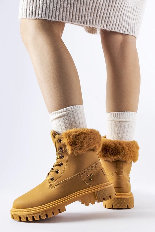 Braune Stiefel mit Felldekor Alberta