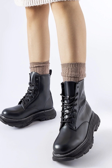 Chaussures de travail... 2