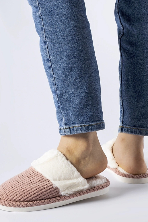 Chaussons chauds roses Frappier