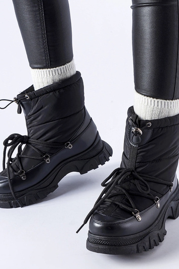 Bottes de neige isolées... 2