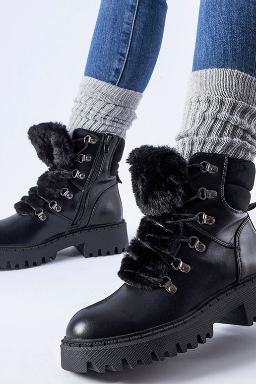 Ouvriers noirs avec fourrure...