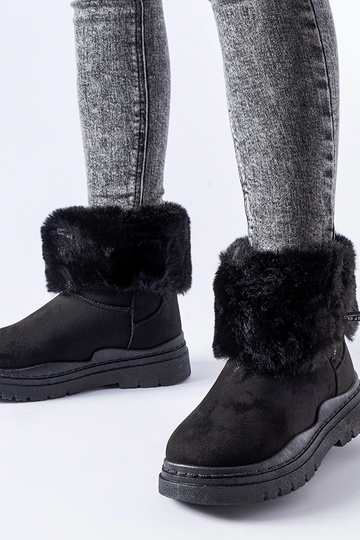 Bottes de neige isolées...