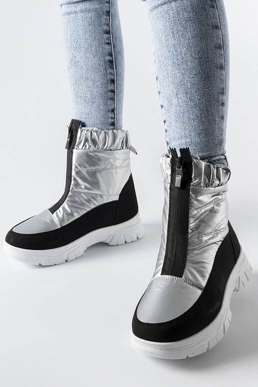 Bottes de neige isolées argentées et...