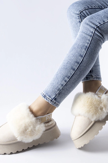 Lys beige isolerede... 2