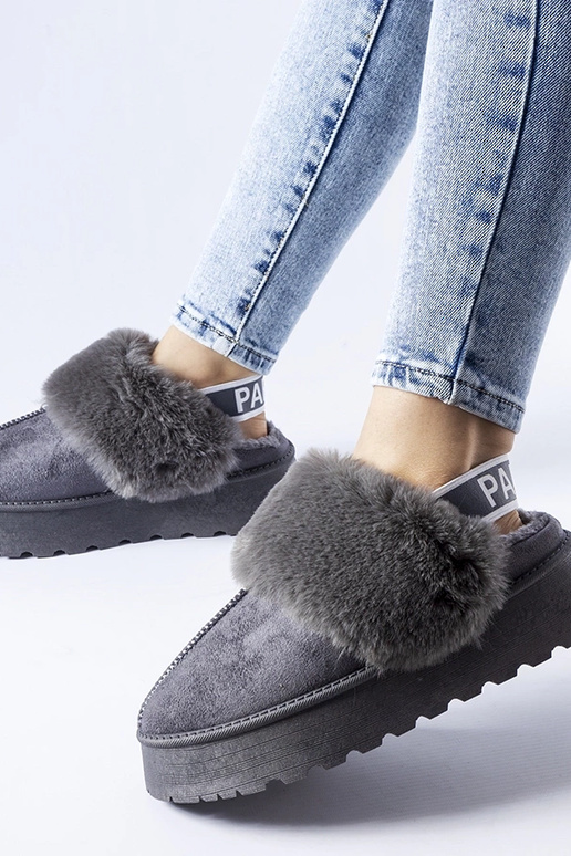 Chaussons isolants gris avec...