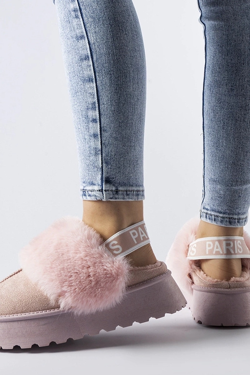 Chaussons isolants roses avec...