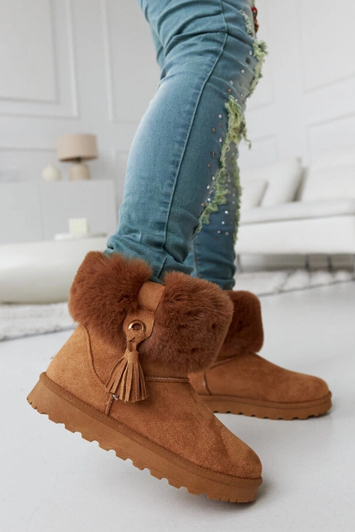 Braune pelzgefütterte Schneestiefel...