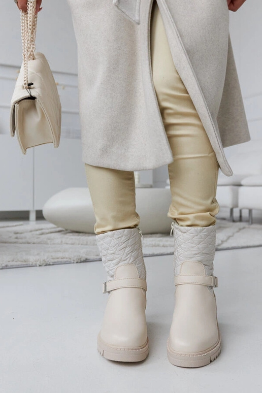 Bottines beiges avec matelassage...