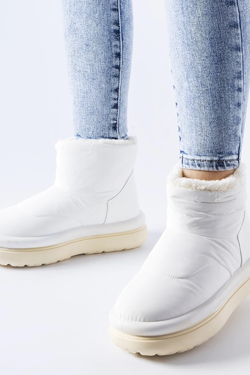 Linwood bottes de neige blanches isolées