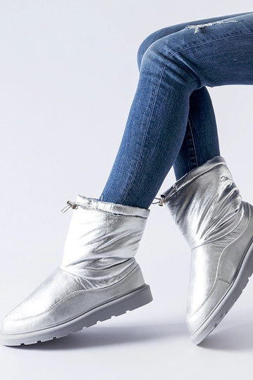 Bottes de neige isolées... 2