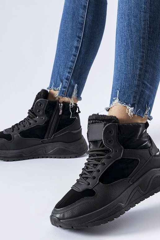 Sorte isolerede sportsstøvler for sne