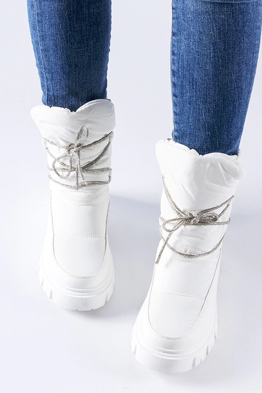 Bottes de neige blanches avec zircons...