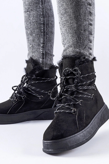 Schwarze Schneestiefel mit...