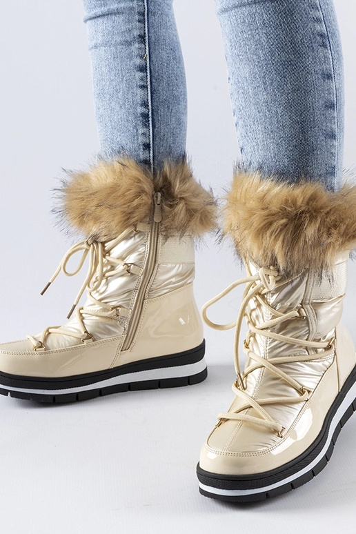Beige lackierte Schneestiefel mit...