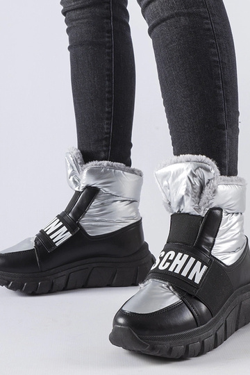 Silberne gefütterte...