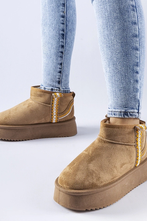 Bottines de neige beiges foncées sur...