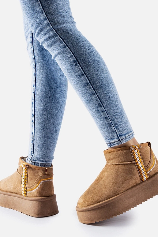 Dunkelbeige Schneestiefel auf...