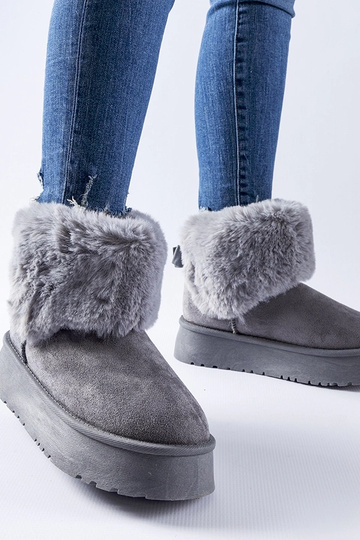 Grå snestøvler dekoreret...