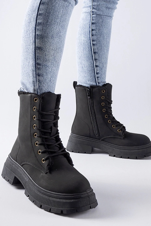 Zwarte gevoerde bergschoenen Tadasuni