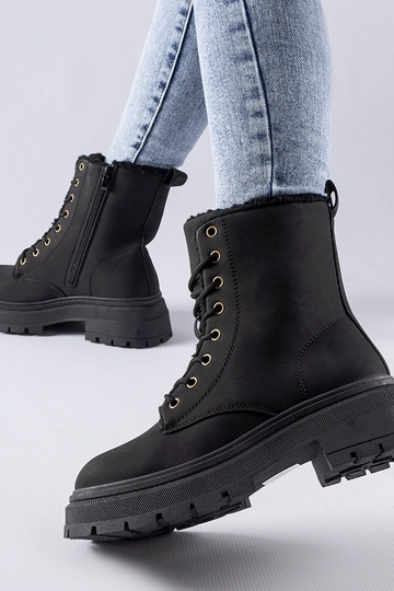 Chaussures de randonnée... 2