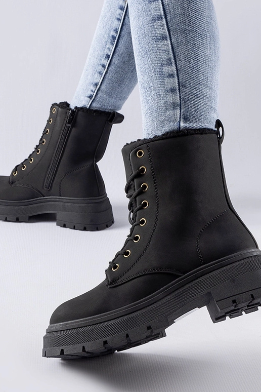 Zwarte gevoerde bergschoenen Tadasuni