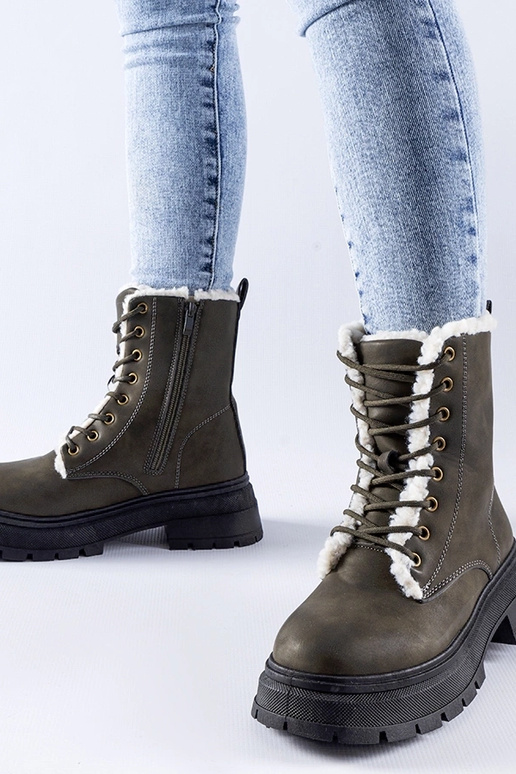 Grüne gefütterte Trekkingstiefel... Grüne gefütterte Trekkingstiefel...